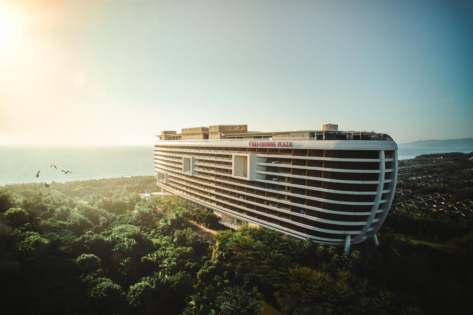 Crowne Plaza Sanya Haitang Bay Resort, an IHG Hotel Bagian luar foto